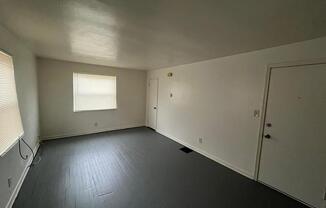 246 BASSWOOD AVE