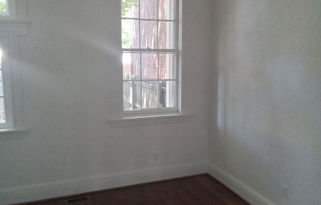 2 beds, 1 bath, 1,113 sqft, $2,195