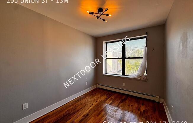 205 Union St 3