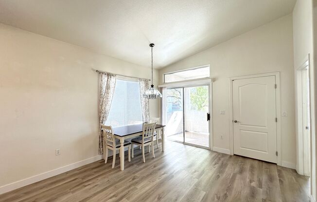 2 beds, 2 baths, $1,450, Unit # 1924