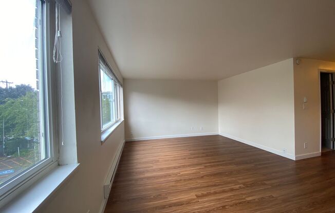 1 bed, 1 bath, 475 sqft, $1,495, Unit 305