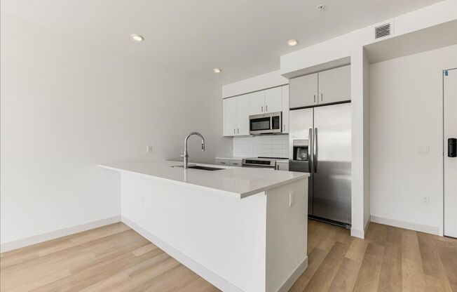 2 beds, 2 baths, 938 sqft, $2,299, Unit 313