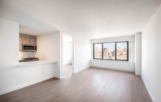 2 beds, 2 baths, 950 sqft, $8,925, Unit 21E