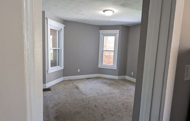 1 bed, 1 bath, $1,000, Unit Apt 1