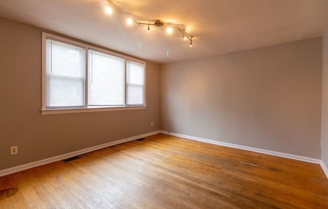 ARG LLC, 3355 N. Troy Series