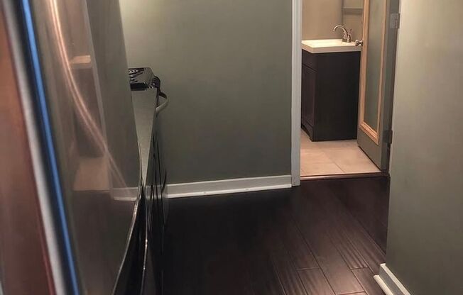 1 bed, 1 bath, 655 sqft, $1,000, Unit 15