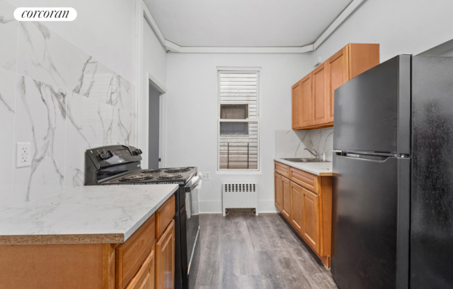 3 beds, 1 bath, $3,400, Unit 1