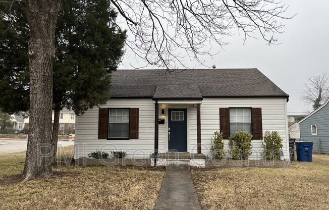 2803 E 1st Pl