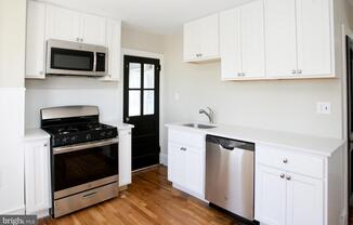 1600 W 10TH ST #3