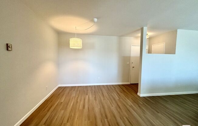 5000 S Centinela Ave