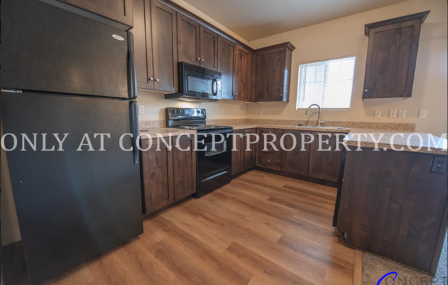 2 beds, 2 baths, 1,077 sqft, $1,450, Unit 132