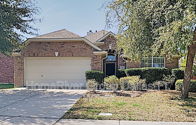 217 MAPLESHADE DR