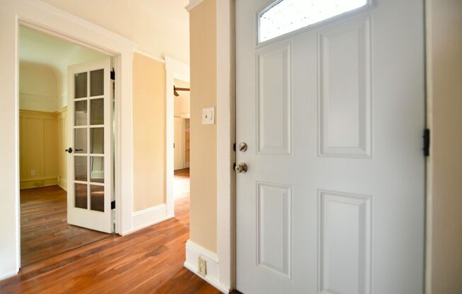 1p716 - 3055-3061 Adeline Street