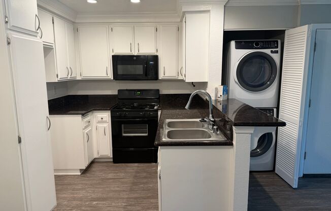 1 bed, 1 bath, 586 sqft, $2,340, Unit 209