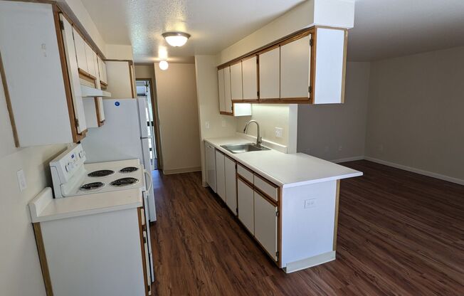 1 bed, 1 bath, 650 sqft, $1,295, Unit 4026
