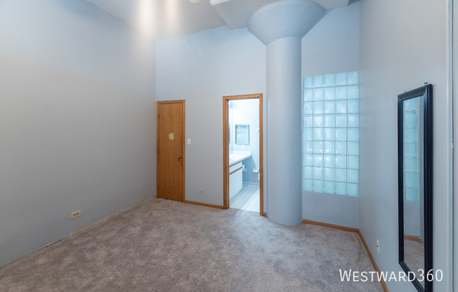 812 W VAN BUREN