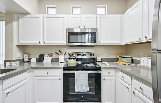 3 beds, 2 baths, 1,152 sqft, $1,669