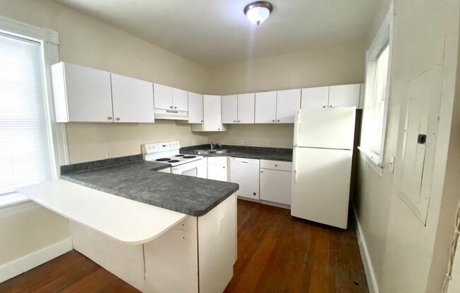 1 bed, 1 bath, 750 sqft, $1,225, Unit 213 #4