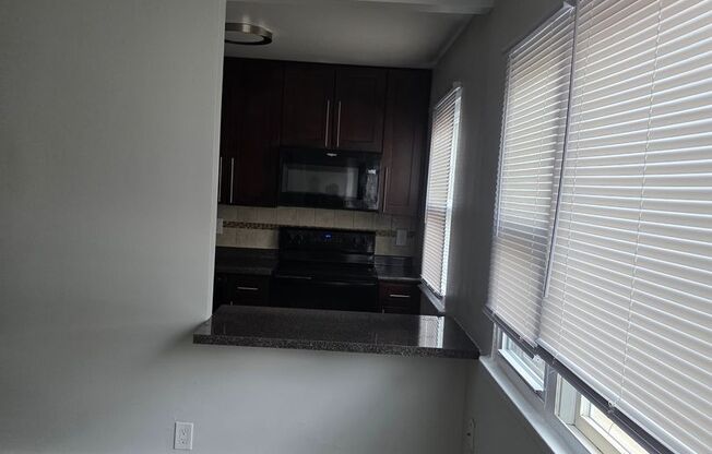 1 bed, 1 bath, 652 sqft, $1,795, Unit 317
