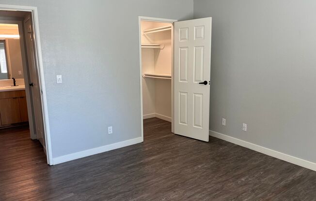 2 beds, 1 bath, 875 sqft, $2,760, Unit 597