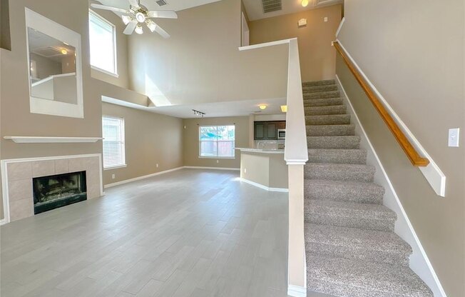 1106 ANDOVER DR
