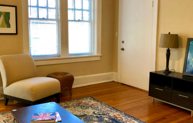 2 beds, 2 baths, 1,138 sqft, $2,650, Unit 942-06