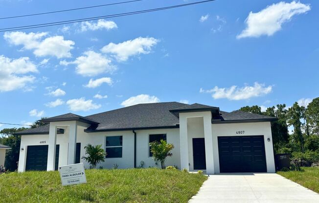 Modern Living Redefined: Luxury Duplexes in Vibrant Lehigh Acres