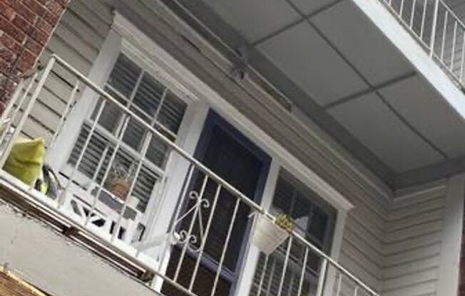 1 bed, 1 bath, 750 sqft, $1,795, Unit 873-8