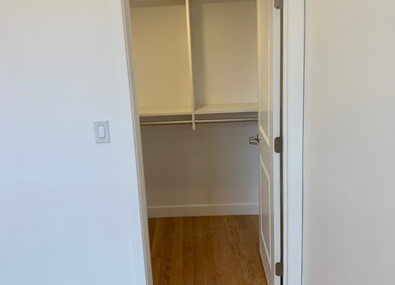 Studio, 1 bath, $1,495, Unit 207