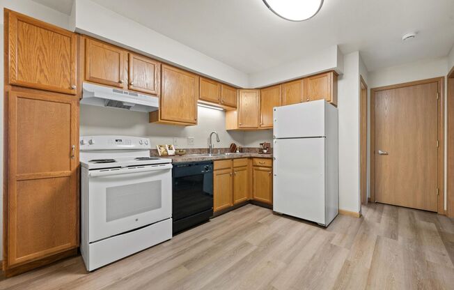 Delafield Country Aire Associates LLC