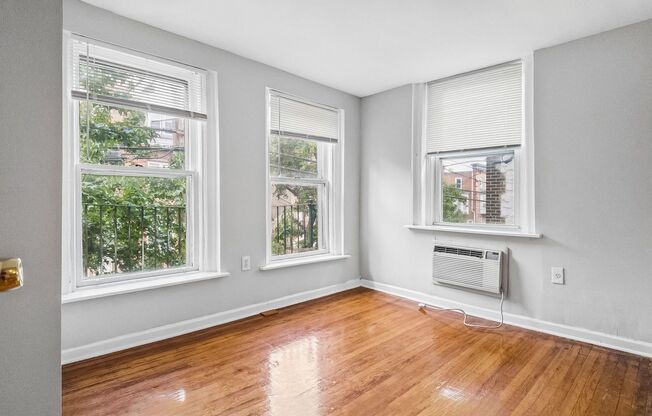 1 bed, 1 bath, 550 sqft, $1,090, Unit 3412 - B11