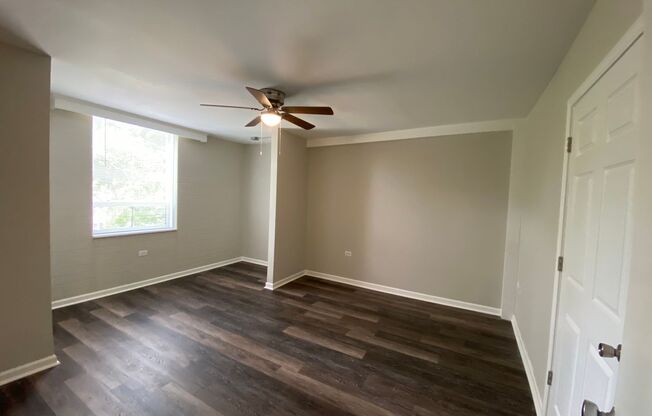 1 bed, 1 bath, 650 sqft, $1,300, Unit 205