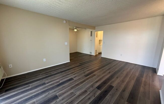 2 beds, 1 bath, 910 sqft, $2,525, Unit Q013