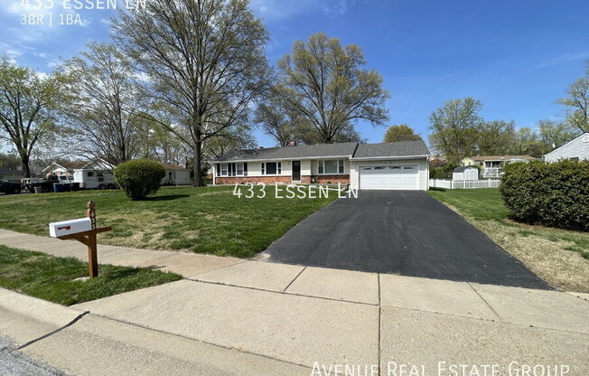 433 ESSEN LN