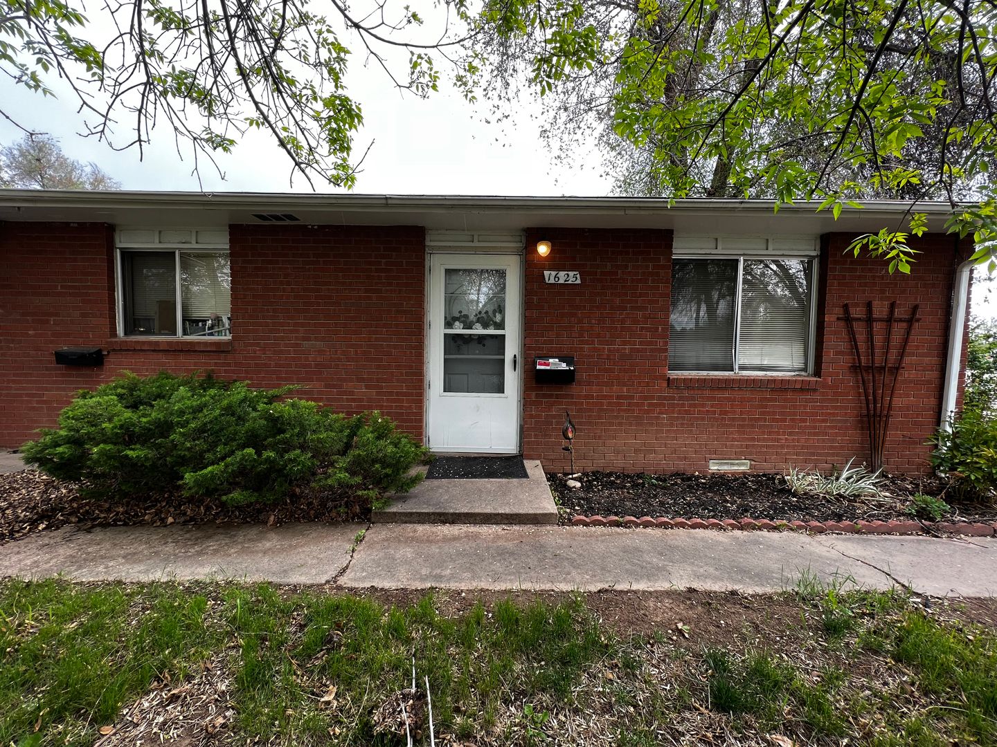 Charming 2-Bedroom Duplex Unit in Central Fort Collins Location!