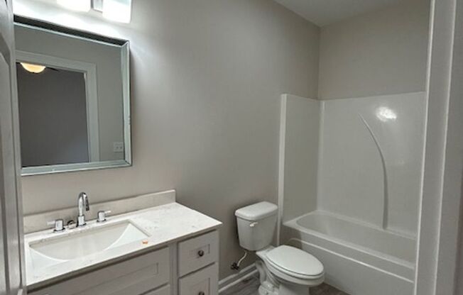 3 beds, 2 baths, $1,650, Unit 17254-27B