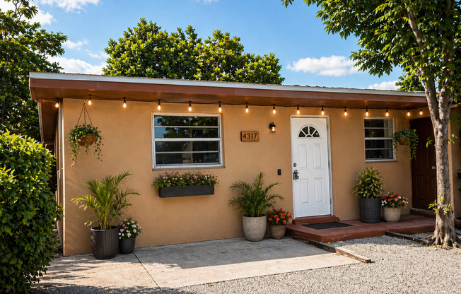 4315 - 4317 Cocoanut Road