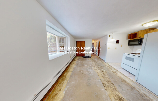 7 MERIDIAN ST