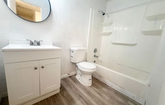 3 beds, 2.5 baths, 1,277 sqft, $2,800, Unit 5
