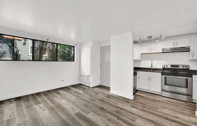 1 bed, 1 bath, 800 sqft, $1,150, Unit M-02