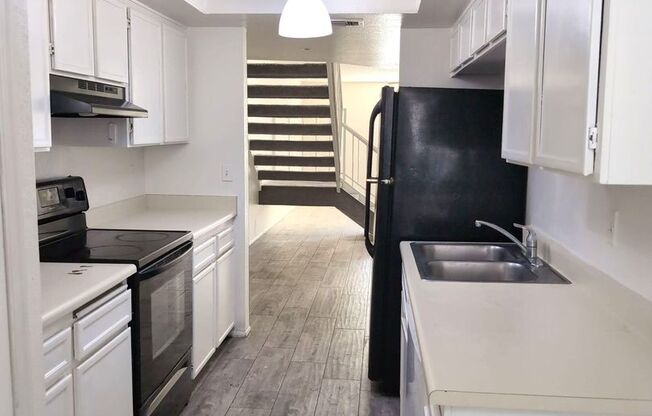 2 beds, 2.5 baths, $1,895