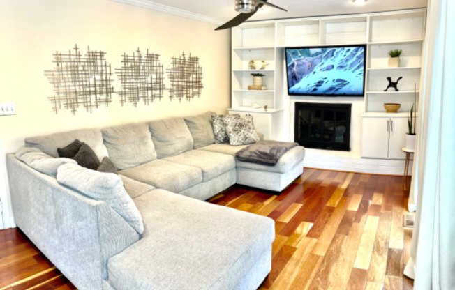 7813 KAWSHEK PATH