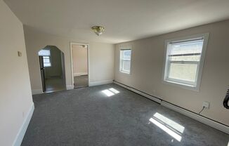 1 bed, 1 bath, $1,195, Unit 3R