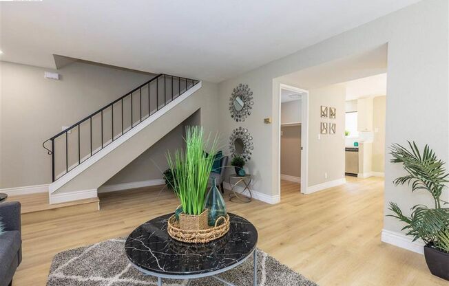 $3,090 - TWO BEDROOM / 2.5 BATH GORGEOUS REMODELED FREMONT TOWNHOUSE IN ARDENWOOD