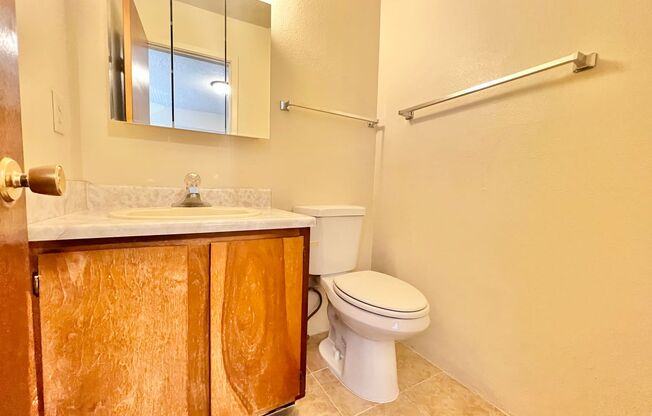 2 beds, 1.5 baths, 948 sqft, $975, Unit Unit 37