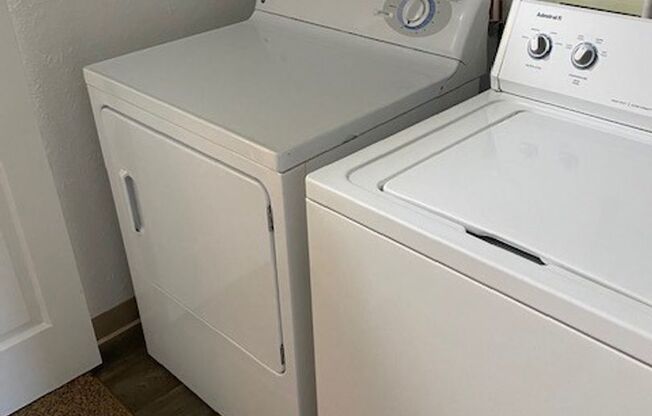 2 beds, 1 bath, 803 sqft, $1,508, Unit CMV 12247 - 202