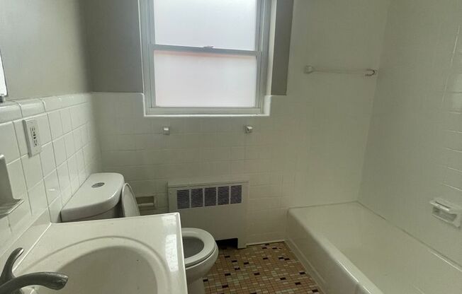 2370 West North Bend