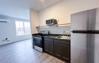 Studio, 1 bath, $945, Unit 309