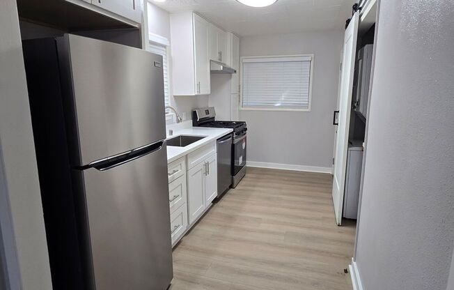 1 bed, 1 bath, $1,900, Unit 515