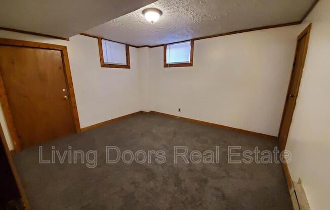 2601 N 58 ST